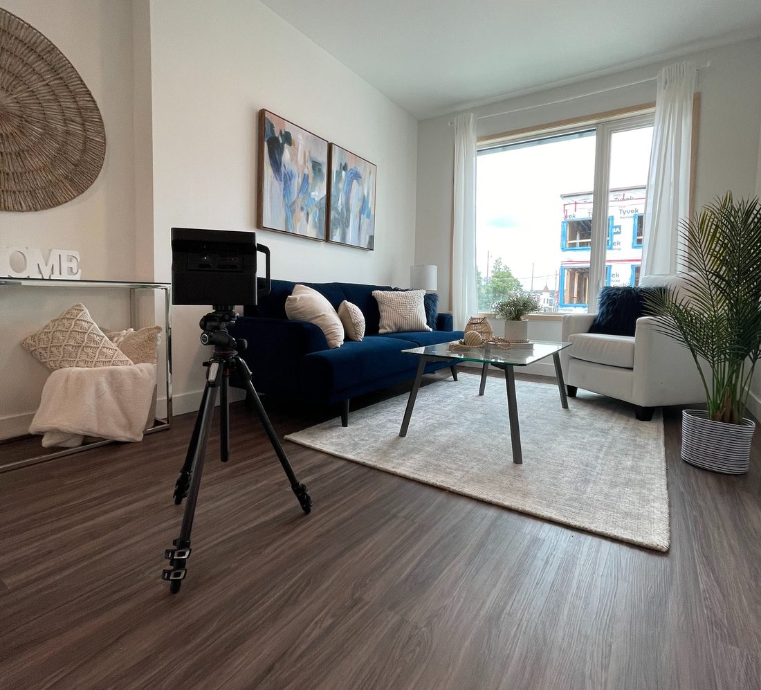 Scanner capturing an interior space